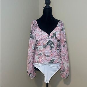 EXPRESS FLORAL DOT SWEETHEART NECKLINE BALLOON SLEEVE RUCHED BODYSUIT